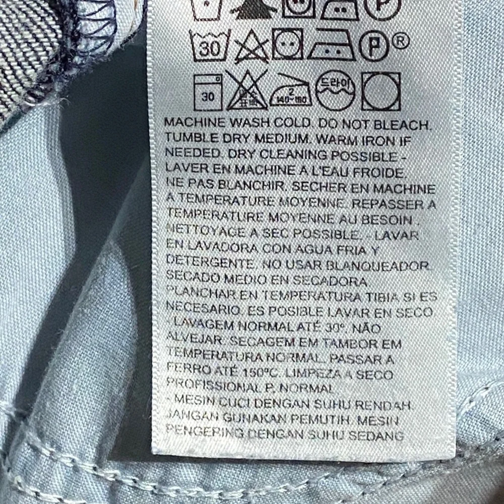 Levi's Wedgie Skinny Jeans Dark Wash High Rise Raw Hem Button‎ Fly Size 26
